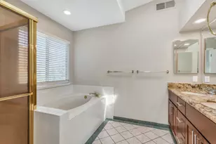 6937 Hollybrook Dr, Sacramento, CA 95823 - Photo 45