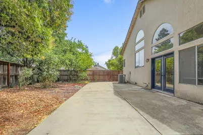 6937 Hollybrook Drive, Sacramento, CA 95823 - Photo 57
