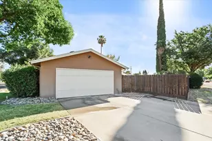 1008 Phelps Ave, Modesto, CA 95350 - Photo 9