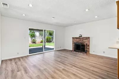 879 Carson Avenue, Manteca, CA 95337 - Photo 11