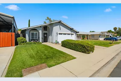 879 Carson Avenue, Manteca, CA 95337 - Photo 1