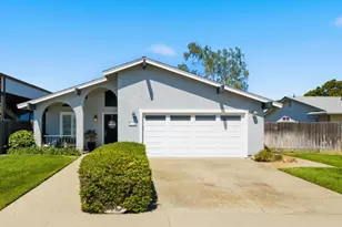 879 Carson Ave, Manteca, CA 95337 - Photo 1