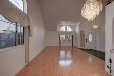 1029 Neal Street, Los Banos, CA 93635 - Photo 5