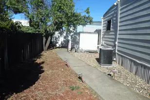 E Yosemite Ave, Manteca, CA 95336 - Photo 23