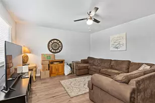 6204 Dewar Way, North Highlands, CA 95660 - Photo 11