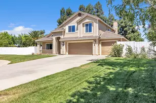 907 Wildbrook Ct, Galt, CA 95632 - Photo 3