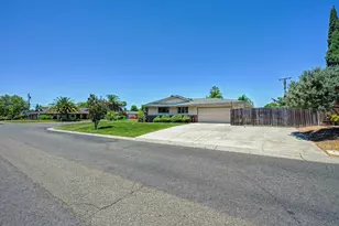 2800 Ashbourne Dr, Sacramento, CA 95821 - Photo 15