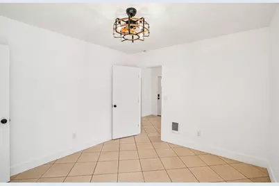 4000 36th Street, Sacramento, CA 95820 - Photo 23