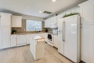 3346 Calico, Sacramento, CA 95826 - Photo 7