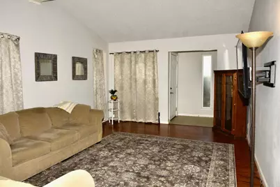 1802 Urbana Way, Sacramento, CA 95833 - Photo 5