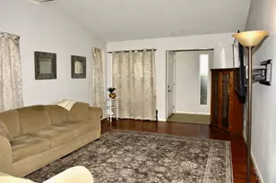 1802 Urbana Way, Sacramento, CA 95833 - Photo 5