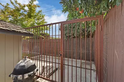 935 Daisy Avenue, Lodi, CA 95242 - Photo 37