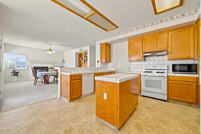 1860 Riverside Way, Los Banos, CA 93635 - Photo 13