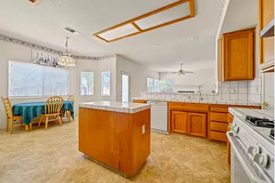 1860 Riverside Way, Los Banos, CA 93635 - Photo 11