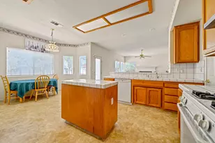 1860 Riverside Way, Los Banos, CA 93635 - Photo 11