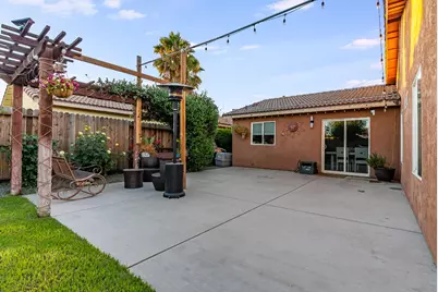 538 Saint Teressa Court, Merced, CA 95341 - Photo 35
