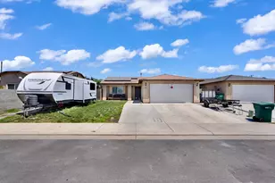 7480 W Meadowlark Ct, Winton, CA 95388 - Photo 3