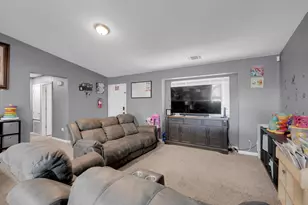 7480 W Meadowlark Ct, Winton, CA 95388 - Photo 7