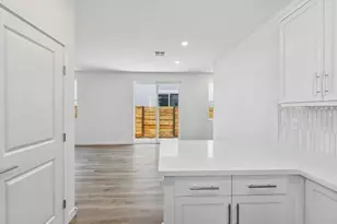 6425 Ventris Walk, Sacramento, CA 95823 - Photo 13