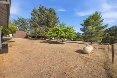 8422 Hedgepeth Road, Valley Springs, CA 95252 - Photo 35