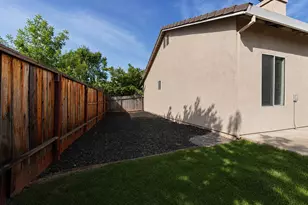 385 Summer Grove Cir, Roseville, CA 95678 - Photo 29
