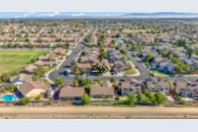 528 Burgundy Street, Los Banos, CA 93635 - Photo 41