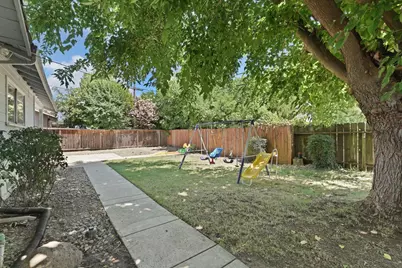 2430 Rutledge Way, Stockton, CA 95207 - Photo 27