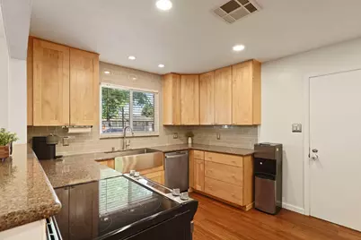 2430 Rutledge Way, Stockton, CA 95207 - Photo 9