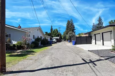 2215 Mira Flores Drive, Turlock, CA 95380 - Photo 63