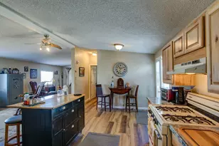 3343 Jasmin Ct, Coulterville, CA 95311 - Photo 11