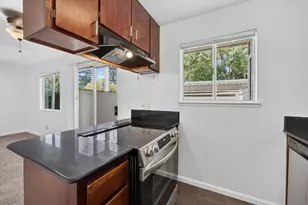 9131 Newhall Dr, Sacramento, CA 95826 - Photo 17