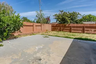 1601 Carnation Ct, Modesto, CA 95355 - Photo 19