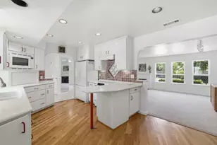 800 Piedmont Dr, Sacramento, CA 95822 - Photo 17