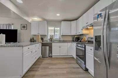 710 S Stockton Street, Lodi, CA 95240 - Photo 21
