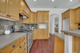 565 Springcreek Pl, Manteca, CA 95337 - Photo 11