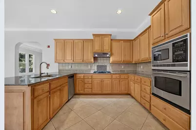 5767 Bridgecross Drive, Sacramento, CA 95835 - Photo 5