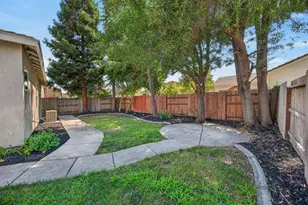 5767 Bridgecross Dr, Sacramento, CA 95835 - Photo 11