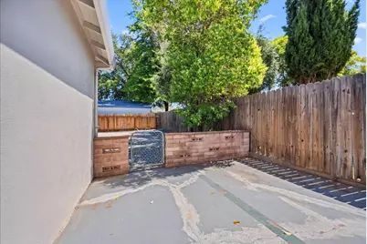 817 Oakland Avenue, Roseville, CA 95678 - Photo 25