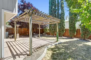 6932 Springmont Dr, Elk Grove, CA 95758 - Photo 39