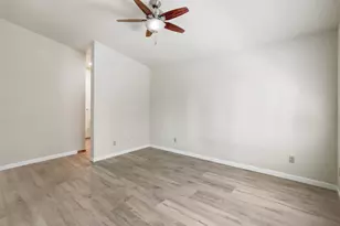 6932 Springmont Dr, Elk Grove, CA 95758 - Photo 29