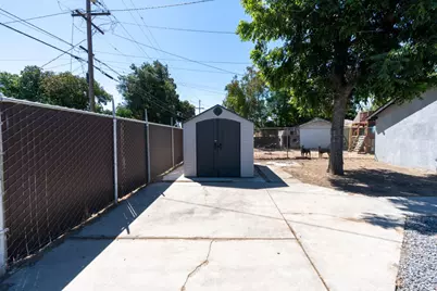 750 Collins Avenue, Fresno, CA 93706 - Photo 29