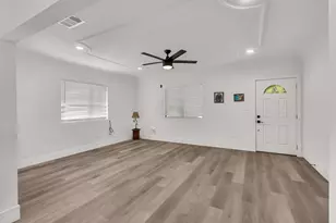 750 Collins Ave, Fresno, CA 93706 - Photo 5