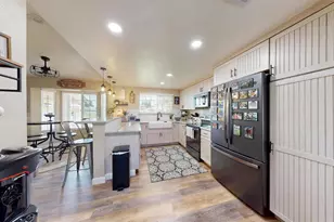 1744 Hyde Park Ln, Manteca, CA 95336 - Photo 9