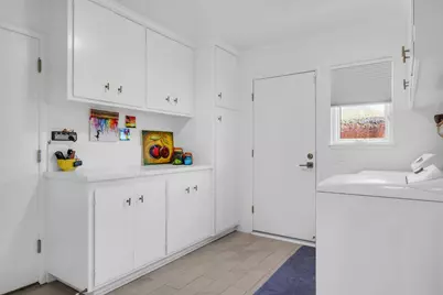 6685 Arboga Way, Sacramento, CA 95831 - Photo 15