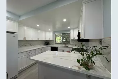 14 Miranda Court, Sacramento, CA 95822 - Photo 11