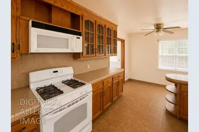1217 Woodman Way, Modesto, CA 95350 - Photo 7