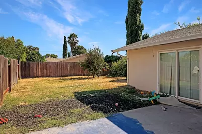 7524 McTavish Circle, Sacramento, CA 95828 - Photo 3
