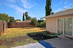 7524 McTavish Cir, Sacramento, CA 95828 - Photo 3