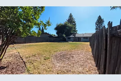 5512 Mike Arthur Court, Citrus Heights, CA 95610 - Photo 13