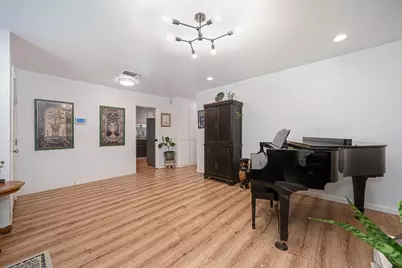 5112 Kovanda Avenue, Carmichael, CA 95608 - Photo 13